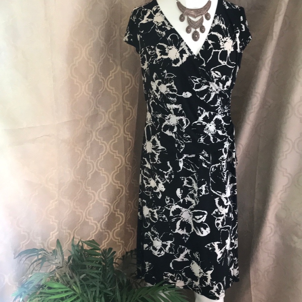 🌟SALE🌟 3/$25 jones New York dress! Size 14W